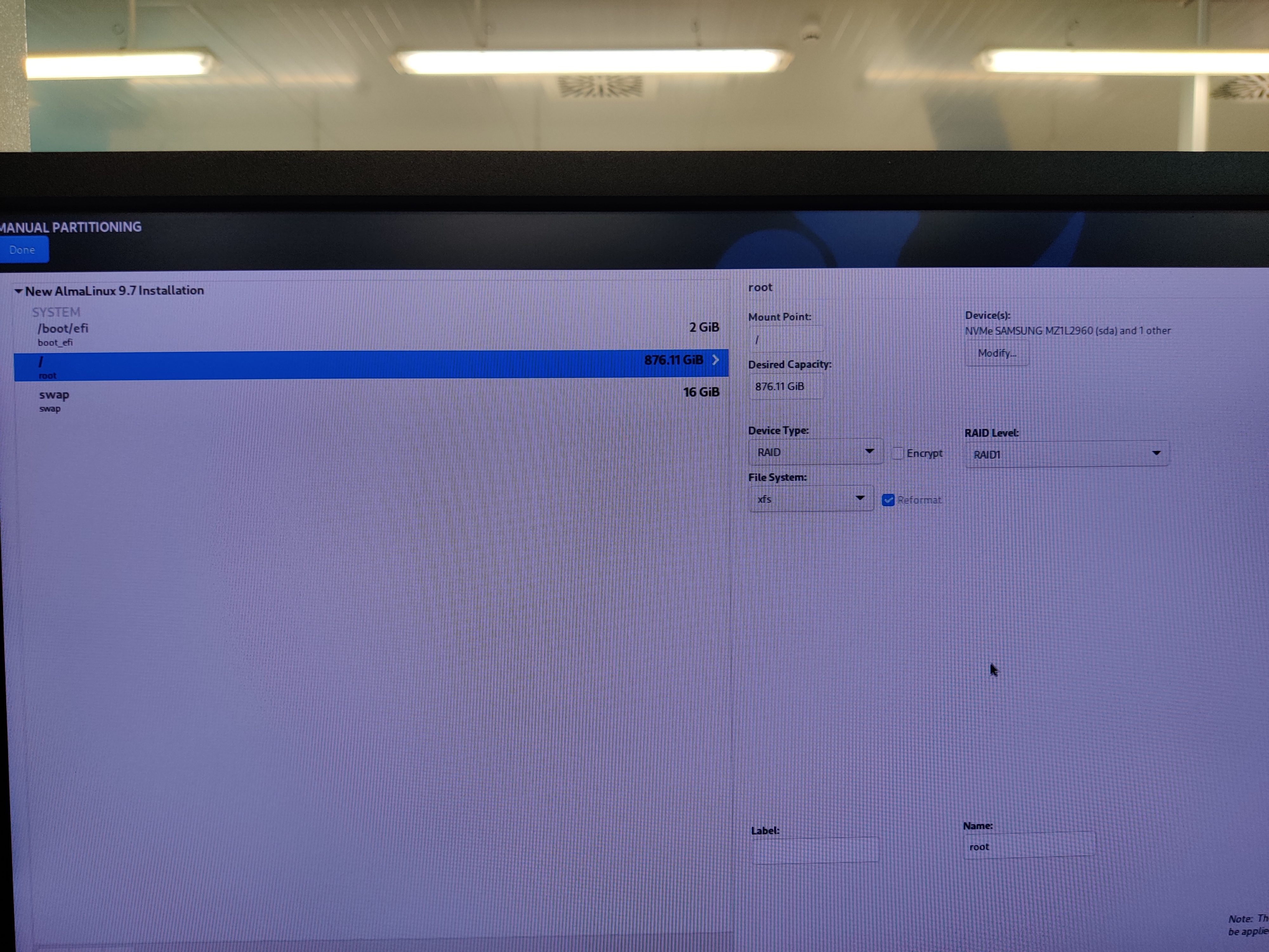 ManualPartitioning root
